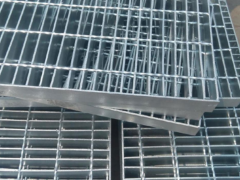 平臺踏步板包邊焊縫的質量要求