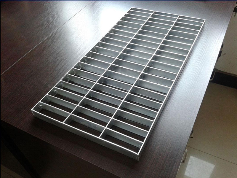 鋼格板產品成為了城市建設在飛速的發(fā)展的見證者